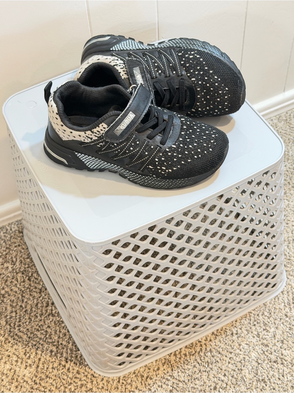 Kids Lightweight Black & White Hook-and-Loop Sneakers